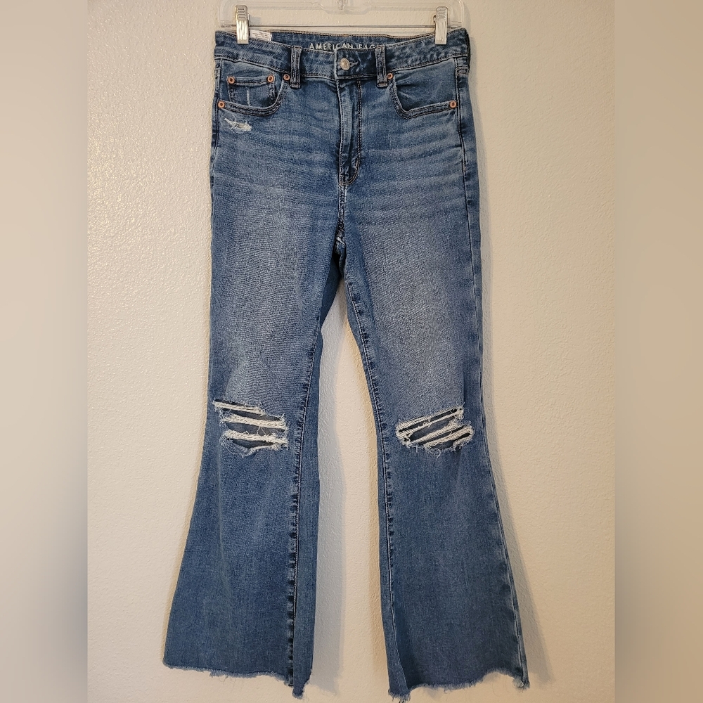 American Eagle Women's Blue Distressed Flare Jeans, Size 6 Short
